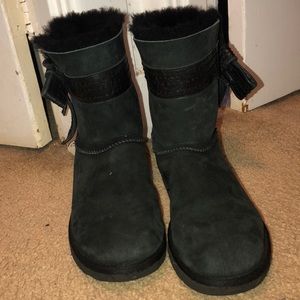 Black Uggs